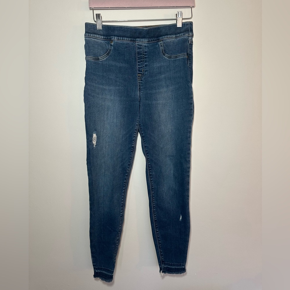 SPANX Pull-On‎ Skinny Jeans Dark Wash Women’s Size 10/12 Distressed Hem